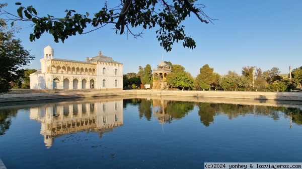 Palacio Sitorai Mokhi Khosa, Bukhara, Uzbekistan
Palacio Sitorai Mokhi Khosa, Bukhara, Uzbekistan
