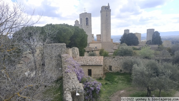 Vista de San Gimignano desde el Parco della Rocca
Vista de San Gimignano desde el Parco della Rocca
