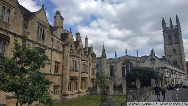 Vista exterior del Magdalen College, Oxford
Vista exterior del Magdalen College, Oxford
