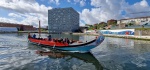 Vista del Centro de Congresos y el Meliá Ria junto al canal, Aveiro