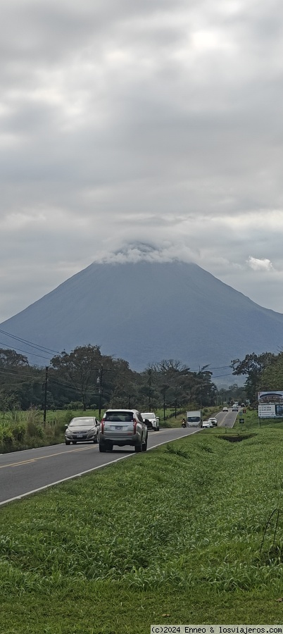 Día 2.- Hacia La Fortuna y PN Volcán Tenorio - Costa Rica, naturaleza y dinero. (4)