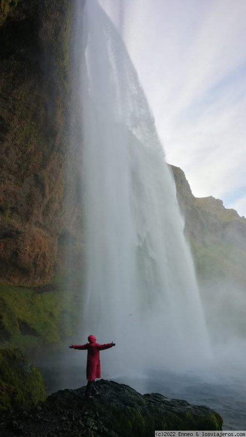 7 dias en furgo por Islandia - Blogs de Islandia - Día 2. Círculo Dorado hasta Selfjalandsfoss (4)