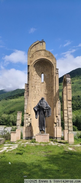 Monumento inesperado
Monumento
