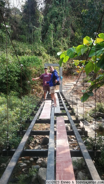 Camino a la cascada
Cascada
