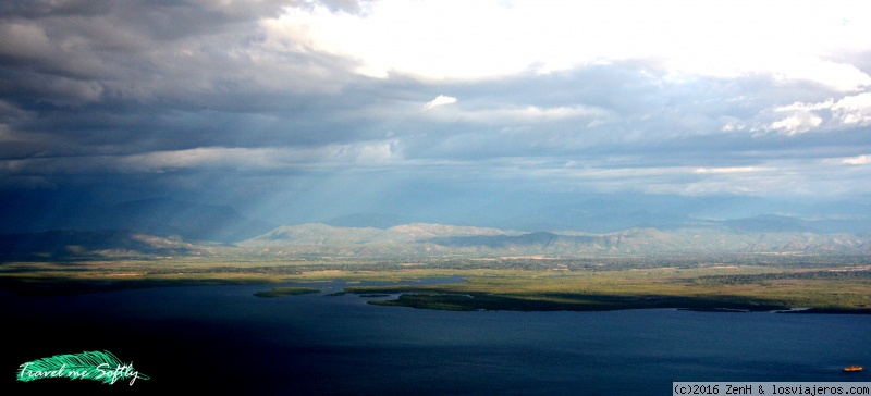 Travel to  Madagascar: Nosy Be - Nosy Be vista desde Nosy Komba (Nosy Be)