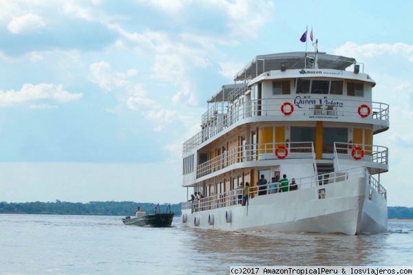 CRUCERO TURISTICO NAVEGANDO EL RIO AMAZONAS DEL PERU
Crucero navegando el gran Rio Amazonas del Peru.
