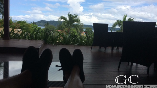 HOTEL OCCIDENTAL GRAN PAPAGAYO, GUANACASTE
esperando al chofer para volver a la capital.
