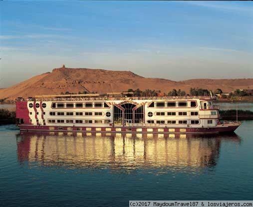 Excursiones en Cruceros por el Nilo en Egipto
les invito a disfrutar de una de nuestras excursiones mas interesantes durante su esstancia en el maravilloso Egipto , visitando Luxor, Asuan y Abu simbel en crucero por el rio Nilo.
