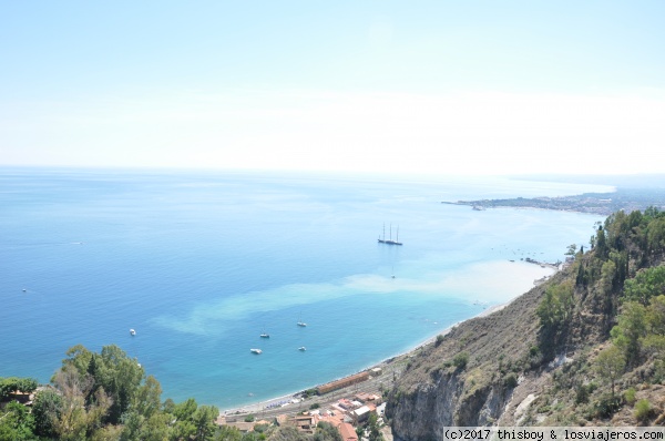 Descubriendo Sicilia con una niña de 2 años (2015) - Blogs de Italia - Etapa 1 – Viaje de ida, Catania, monte Etna y alrededores (3)