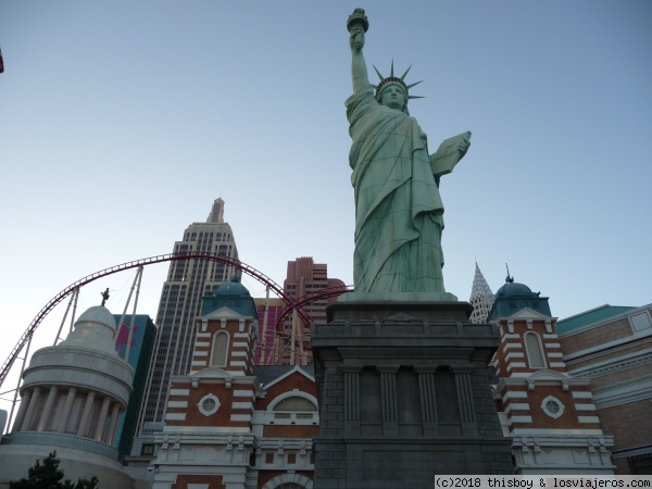 USA_LasVegas_LibertyStatue
La estatua de la Libertad fuera del casino de New York

