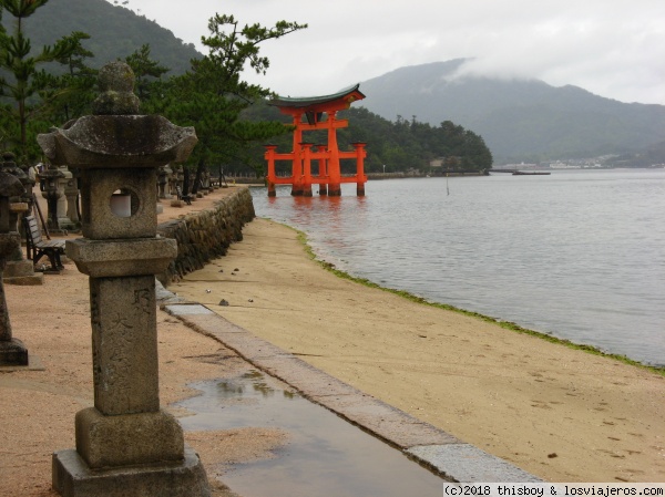 Miyajima_Tori_1
Foto del Tori gigante de la playa
