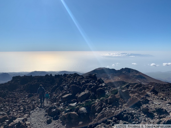 Tenerife_082_Pico_Viejo_Volviendo
Volviendo por la ruta hacia el teleférico
