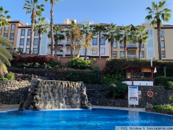 Tenerife_091_Piscina_Hotel
Una de las piscinas del hotel
