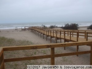 Pasarelas Valeria del Mar
Pasarelas peatonales cerca del Balneario la Pérgola en Valeria del Mar.
