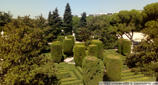 Jardines de Sabatini
Jardines de Sabatini junto al Palacio Real y la Plaza de Oriente
