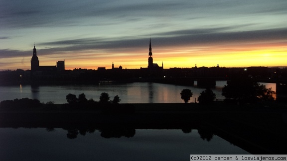 Anochecer en Riga
Vista del anochecer sobre la ciudad de Riga.
