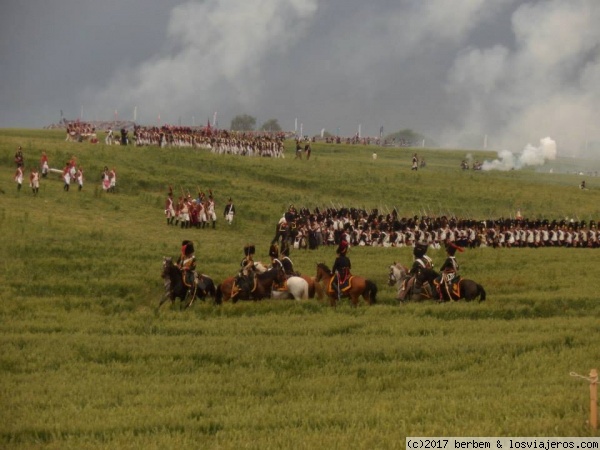 Recreación Batalla Waterloo
Recreación de la batalla de Waterloo realizada frente a La Colina del León-durante su bicentenario-.
