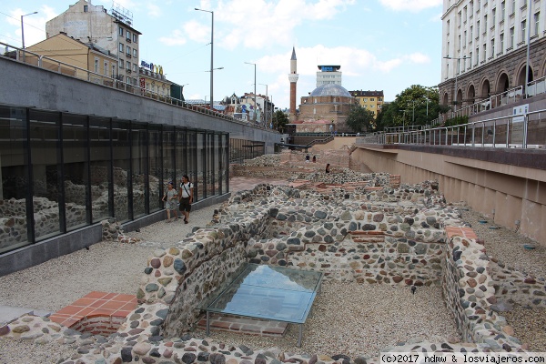 Ruinas de Serdika en Sofía
Ruinas de la ciudad romana de Serdika, al lado de la estación de metro (Sofía).
