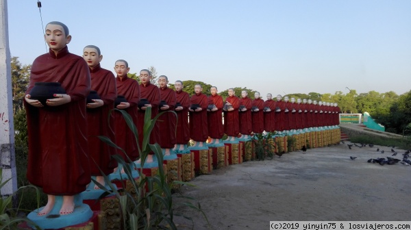 Los monjes de Myanmar!
Precesion de los monjes!
