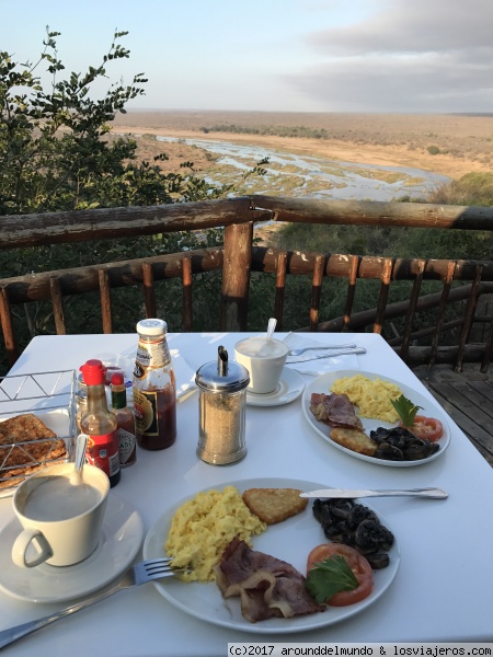 Desayuno en Olifants
Olifants
