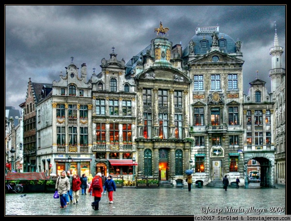 La Gran Place, Bruselas
Bruselas, la Gran Place. De cuando me inicié en la técnica HDR. Cámara Leica V-Lux 1
