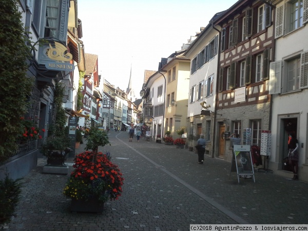 Stein am Rhein
Pubelo medieval amurallado... precioso
