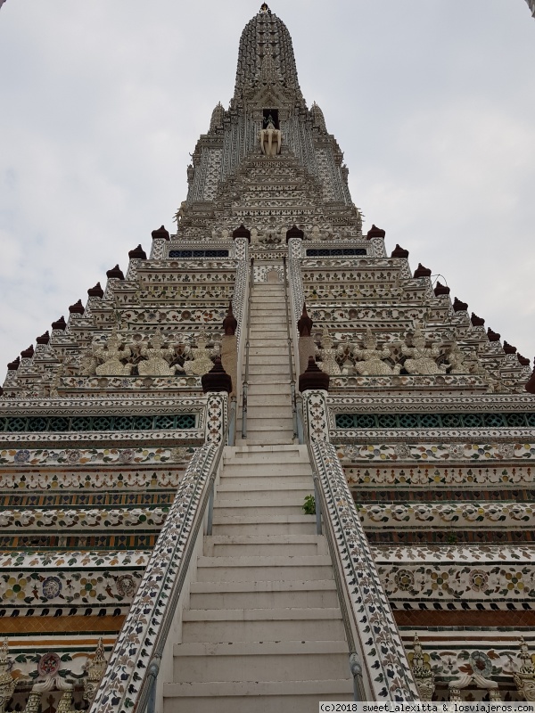 Cumpliendo un sueño: Tailandia 2018 - Blogs de Tailandia - Día 2: Mercado Mae Klong, Amphawa Market y Wat Arun (3)