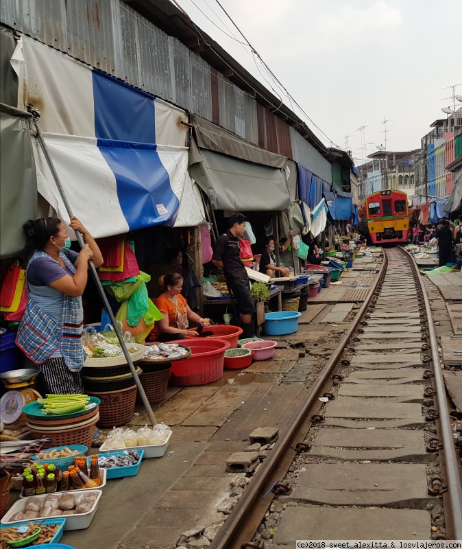 Día 2: Mercado Mae Klong, Amphawa Market y Wat Arun - Cumpliendo un sueño: Tailandia 2018 (2)