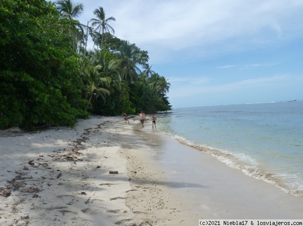 Despues de la punta de Cahuita
Despues de la punta de Cahuita
