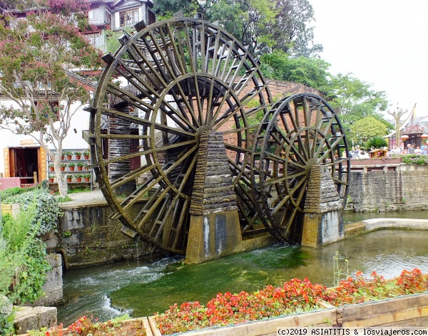 LIJIANG - casco antiguo -
Viejas Norias en Lijiang
