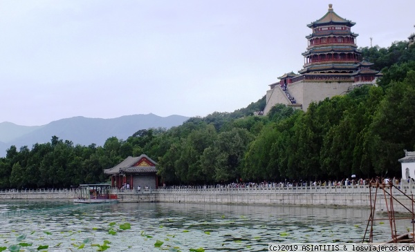 BEIJING - Palacio de Verano -
Lago Kunming. Palacio de Verano. Beijing.
