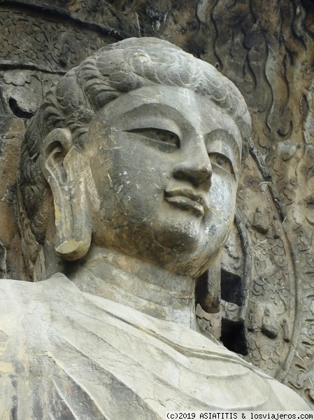 Cuevas de LONGMEN
El gran Buda Sakyamuni en Longmen
