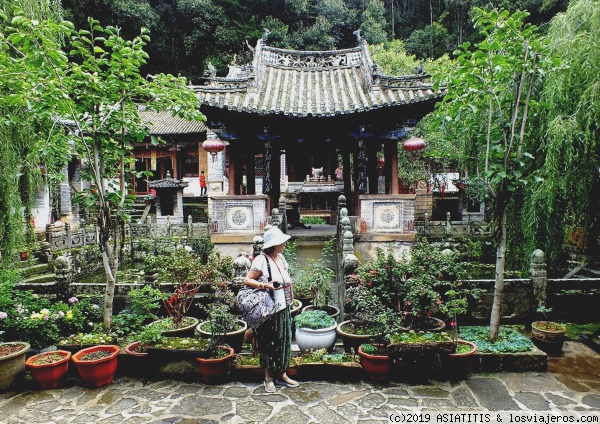 Buscando la China más tradicional. - Blogs de China - YUNNAN --- dia 3 --- WEISHAN (6)