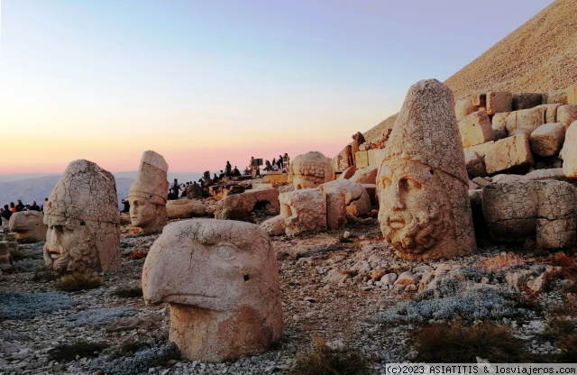 Monte Nemrut
Terraza Oeste del Monte Nemrut
