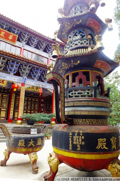 KUNMING - QIONGZHU el Templo de Bambú
Templo de Bambú en Kunming
