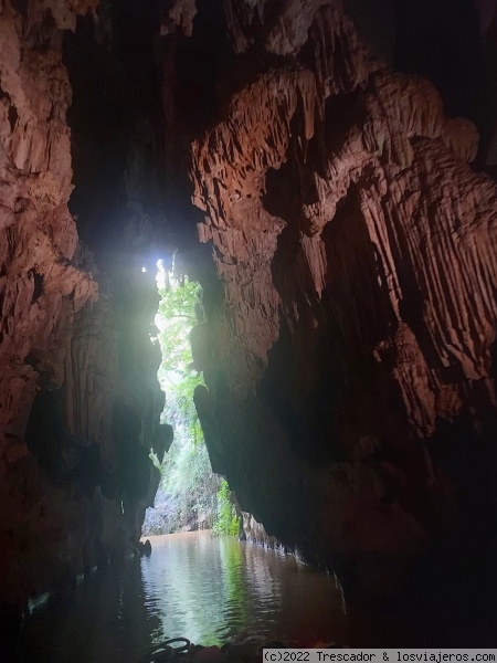 Cueva del Indio en Viñales
Paseo en barca por La Cueva del Indio en Viñales (Cuba)
