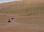 Conduciendo Quads inmediaciones Safari Desert Camp