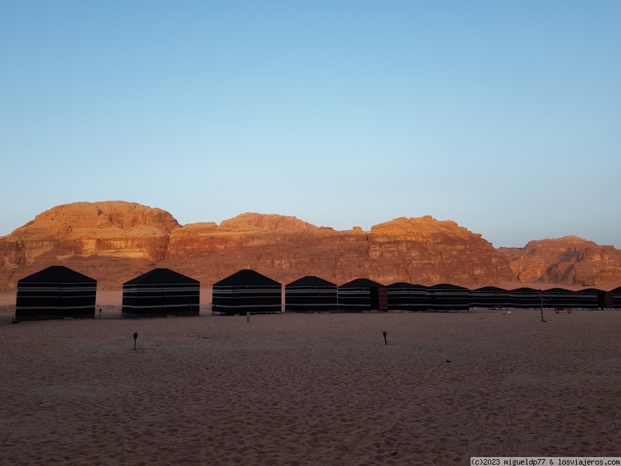 Día 5 Atardecer y campamento del desierto - Jordania en fotos: 1 semana por libre 2023 (4)