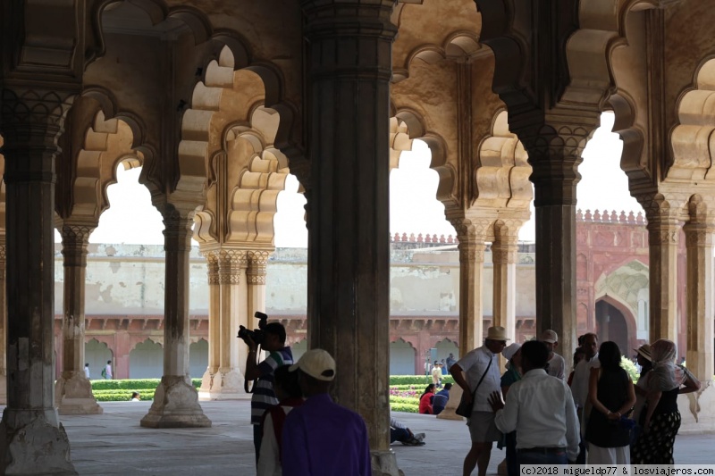 Delhi, Jaipur, Amber, Fatehpur Sikri, Agra y de regalo Moscú 2018 - Blogs de India - Día 7 Agra (3)