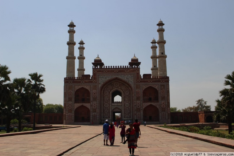 Delhi, Jaipur, Amber, Fatehpur Sikri, Agra y de regalo Moscú 2018 - Blogs de India - Día 8 De Agra a Delhi (2)