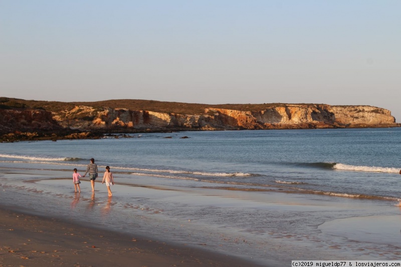 Algarve - playas y atardeceres en coche con niños - Blogs de Portugal - Día 4 Playa Martinhal y Cabo San Vicente (1)