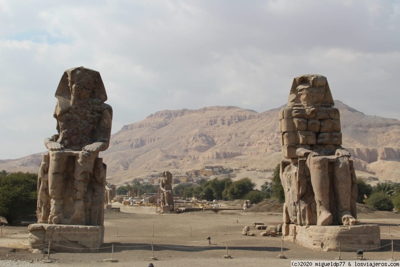 Día 2 Templo de Hatshepsut y Colosos de Memnón - Egipto en fotos: Crucero Nilo + El Cairo (6)