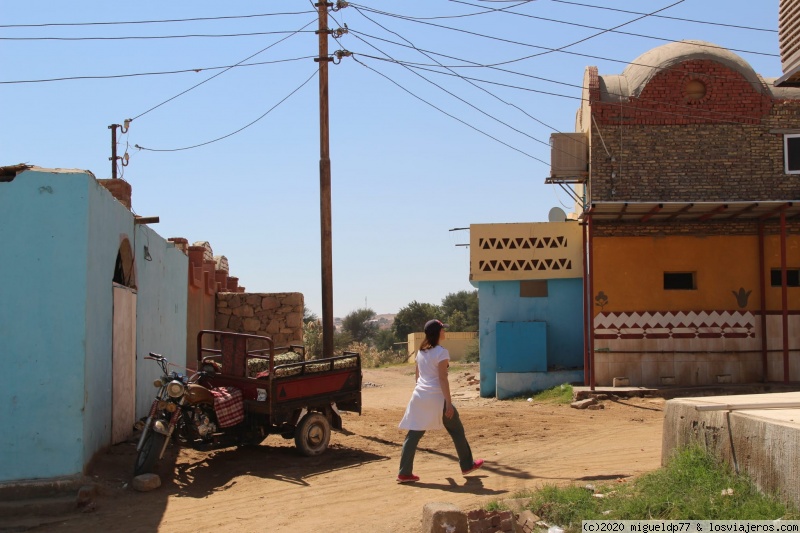 Día 5 Poblado nubio - Egipto en fotos: Crucero Nilo + El Cairo (3)