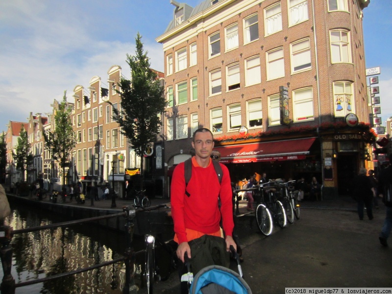 Día 1 Amsterdam - Castillos del Loira, Brujas, Gante, Bruselas, Amsterdam... con niños (4)