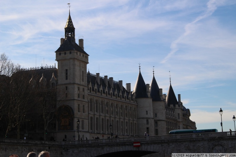 Extra: Fotos paseo por el Sena - Paris con niños (Ladybug) y Disney Febrero 2019 (5)