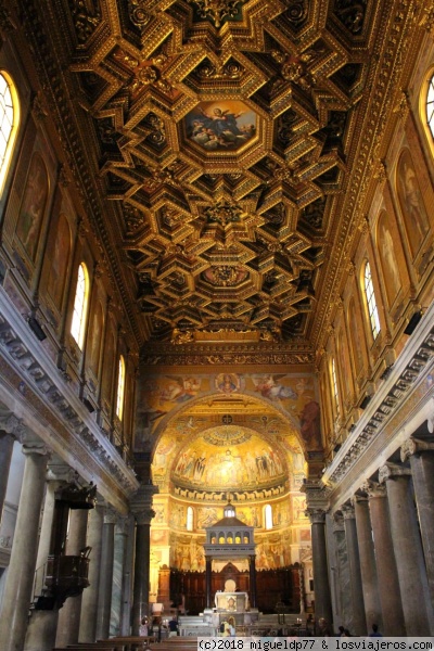 Basílica Santa María in Trastevere - Interior
Basílica Santa María in Trastevere - Interior
