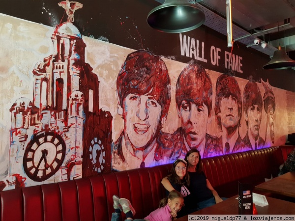 Wall of Fame de Liverpool - decoración interior
Wall of Fame de Liverpool - decoración interior
