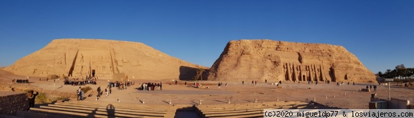 Panorámica de Abu Simbel (Ramses II y Nefertari)
Panorámica de Abu Simbel (Ramses II y Nefertari)
