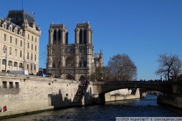 Notre Dame desde el Sena
Notre Dame desde el Sena
