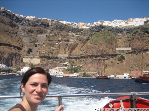 Santorini desde la lanzadera
Santorini desde la lanzadera
